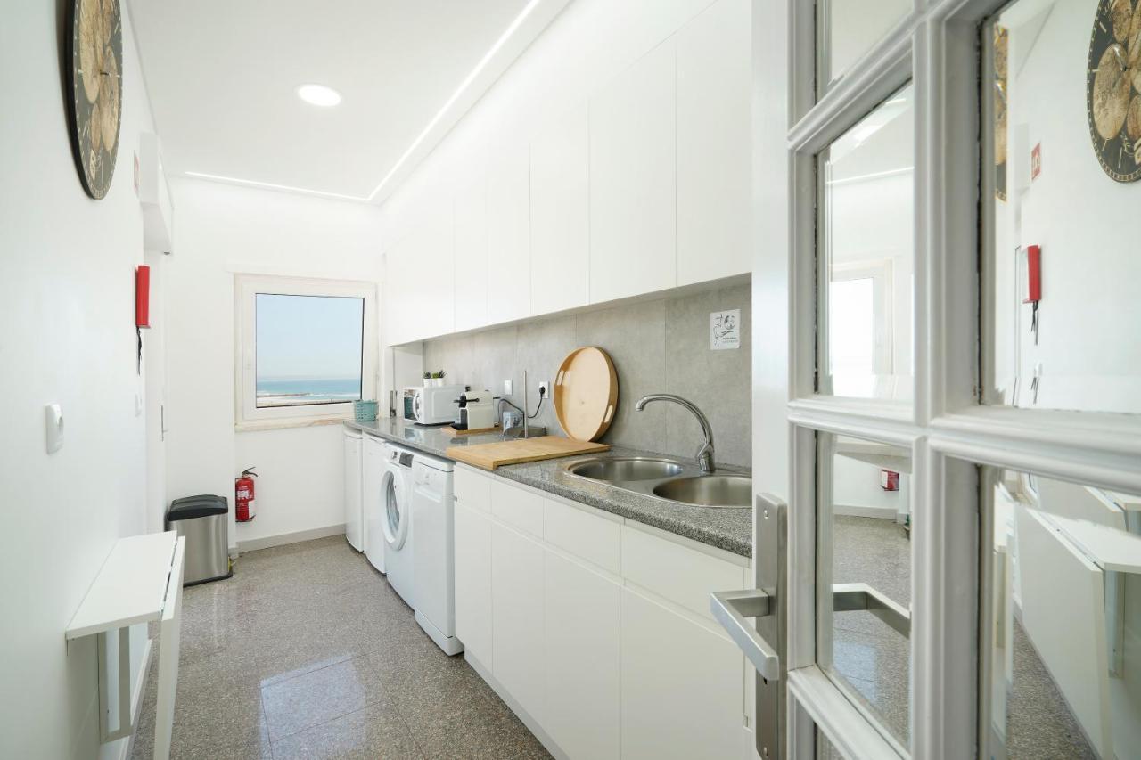 Costa Beach Apartment By The Portuguese Butler Costa da Caparica Exterior foto