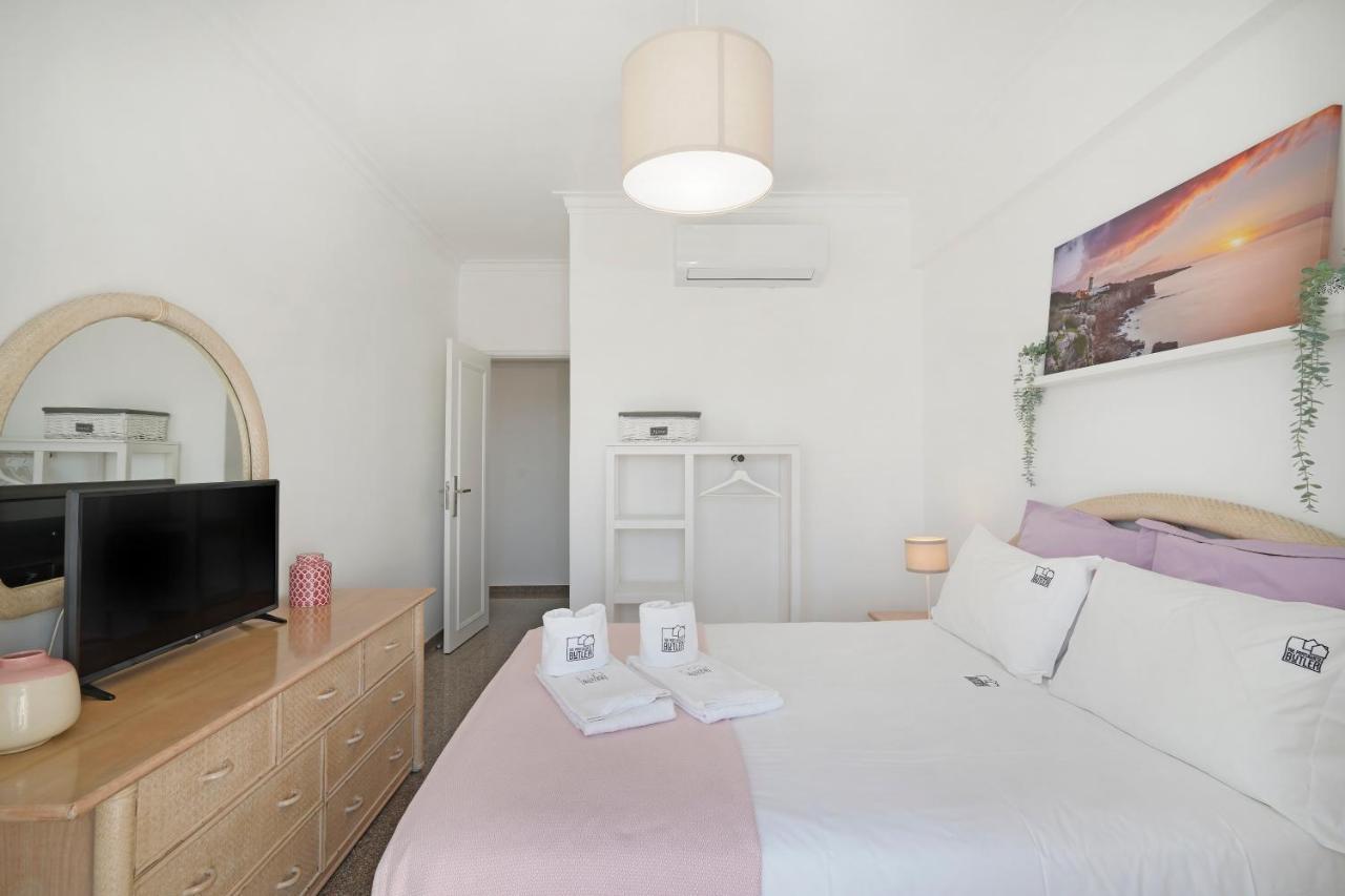 Costa Beach Apartment By The Portuguese Butler Costa da Caparica Exterior foto
