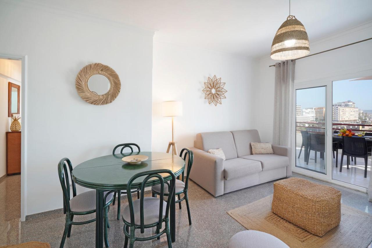 Costa Beach Apartment By The Portuguese Butler Costa da Caparica Exterior foto