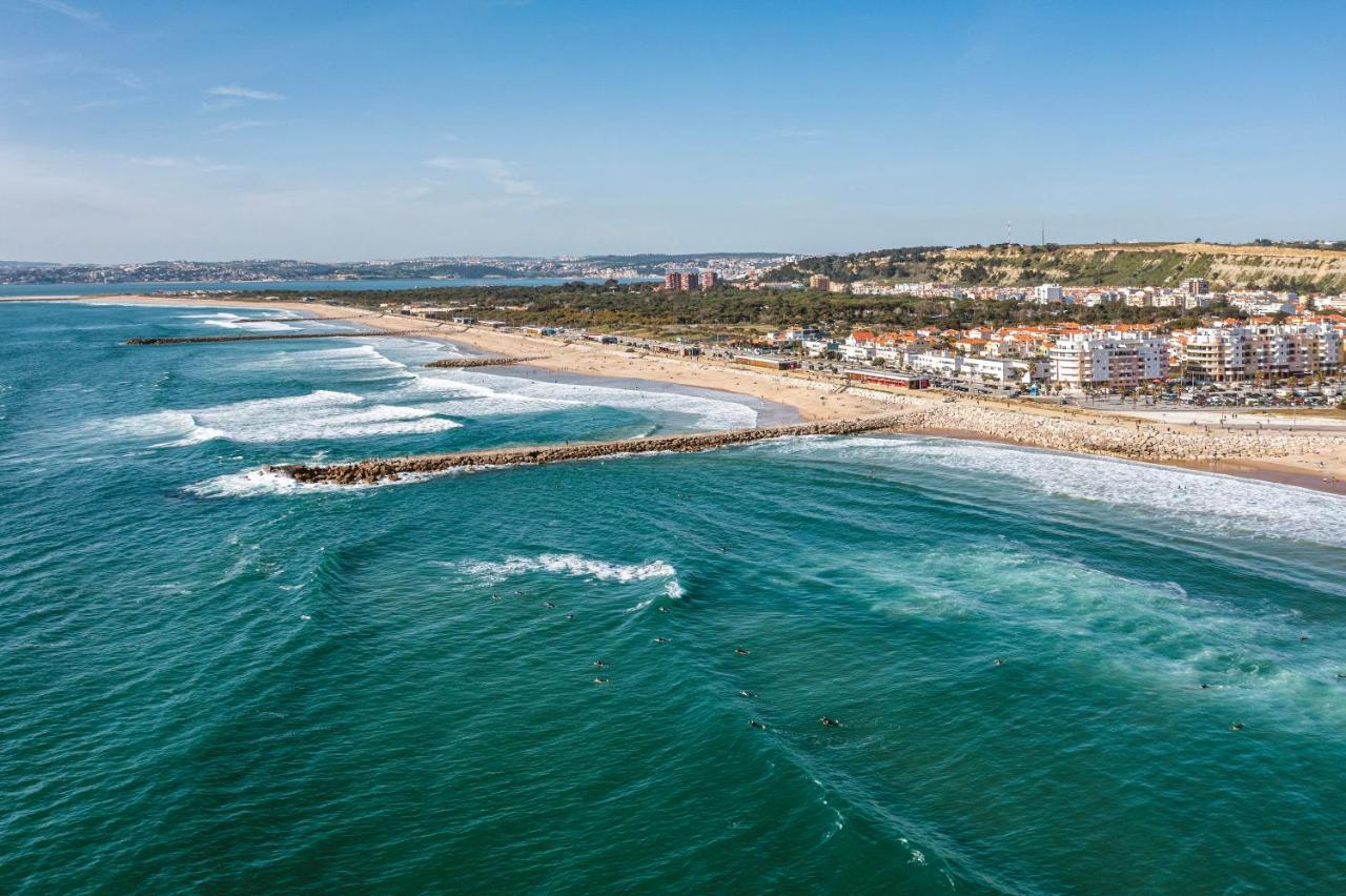 Costa Beach Apartment By The Portuguese Butler Costa da Caparica Exterior foto